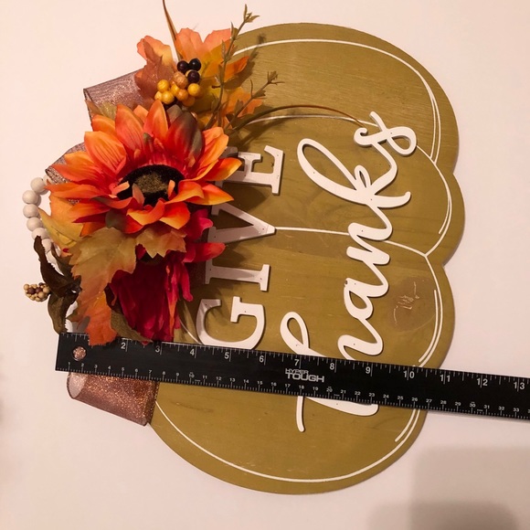 Give Thanks Flowers Fall Thanksgiving Sign Decor - Picture 7 of 9